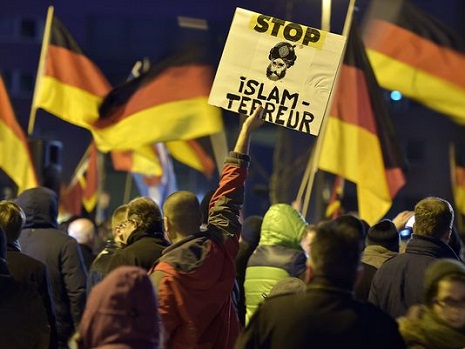 German anti-Islam rally Monday to raise new tensions